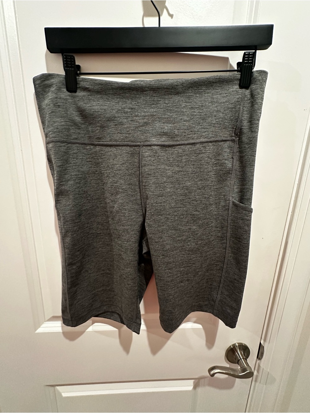 Athleta Ultimate Stash Pocket 9” Biker Shorts | Charcoal Gray | L